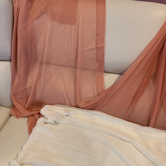 Beautiful curtains sets - for 2 windows - Picture 13 of 16